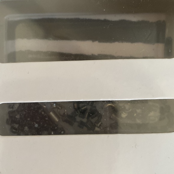 Betsy Johnson eyeglass case one cloth and a chain - Picture 3 of 3